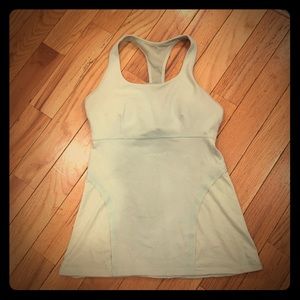 Lululemon - bulit- in bra